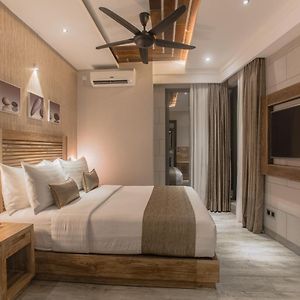 Deluxe Double Ocean View Balcony Return Airport Transfer